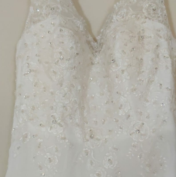 SOLD...Wedding Gown - Picture 3 of 4